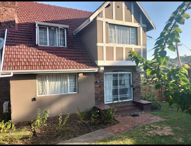 4 BEDROOM HOUSE FOR SALE IN MALVERN